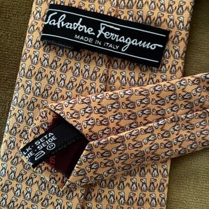 Ferragamo doggo tie